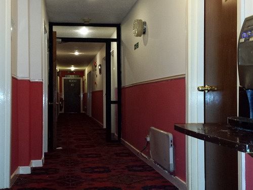 Red Lion Hotel 特里迪格 外观 照片